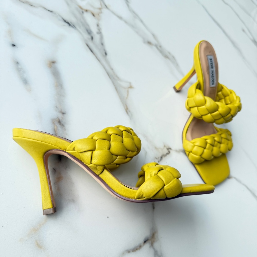 Steve Madden Rhaya 8 Yellow Women's Sandals slide